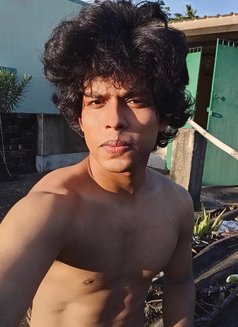 Prince of Calcutta - Male escort in Kolkata Photo 5 of 5