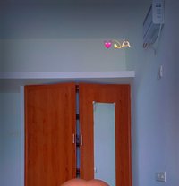 Kiwikiwih - escort in Chennai Photo 1 of 12