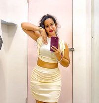 Anushka Escorts Service and Cell Girls S - எஸ்கார்ட் in Bangalore