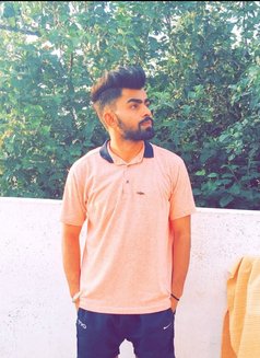 Pavi - Male escort in Chandigarh Photo 1 of 2