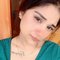 Priya - এস্কর্ট in Hyderabad Photo 2 of 3