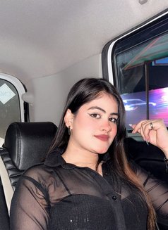 Rimpi - escort in Mumbai Photo 3 of 4
