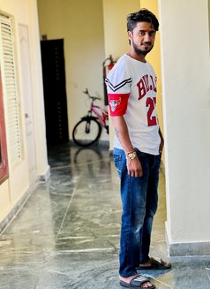 Rocky - Male escort in Gurgaon Photo 5 of 7