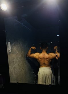 Shivamd - Male escort in New Delhi Photo 1 of 1