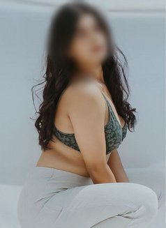 Khushi - மசாஜ் in Mumbai Photo 1 of 5