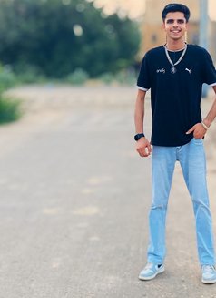 Parashchoudhary - Male escort in Navi Mumbai Photo 12 of 21