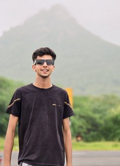 Parashchoudhary - Male escort in Navi Mumbai Photo 16 of 21