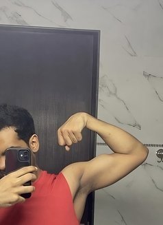 Aryan Free Service - Male এস্কর্ট in Ahmedabad Photo 1 of 2