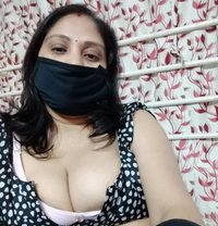 Kavya Cam Show and Meet Available - escort in Mumbai