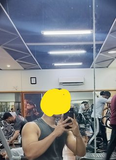 Aryan - Male escort in Pune Photo 2 of 8