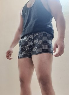 Aryan - Male escort in Pune Photo 6 of 8