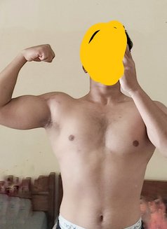 Aryan - Male escort in Pune Photo 7 of 8