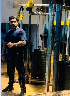 Vaibhav Chugh - Male escort in New Delhi Photo 7 of 8