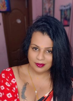 Transexual Chennai Vellacheri Nisha - Transsexual escort in Chennai Photo 1 of 5