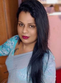 Transexual Chennai Vellacheri Nisha - Transsexual escort in Chennai Photo 3 of 5