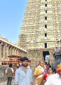 Yerramsettisaisuresh - Male escort in Hyderabad Photo 1 of 3