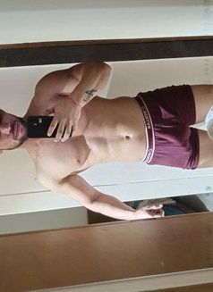 Jo With Big Dick - Male escort in New Delhi Photo 1 of 3