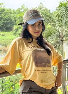 Sanjana - एस्कॉर्ट in Bangalore Photo 2 of 2