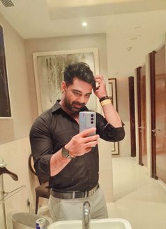Oxytocin - Male escort in New Delhi Photo 5 of 5