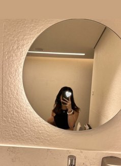 Zara 1 - எஸ்கார்ட் in Mumbai Photo 5 of 7