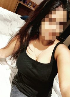Russian Call Girls Abu Dhabi - எஸ்கார்ட் in Candolim, Goa Photo 1 of 1