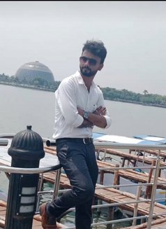 Karan Roy - Male escort in Kolkata Photo 2 of 4