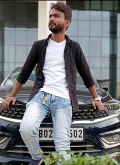 Karan Roy - Male escort in Kolkata Photo 3 of 4