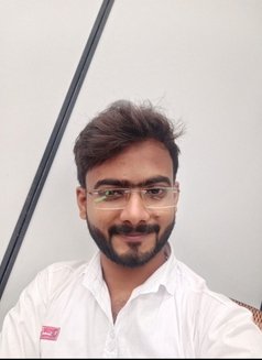 Karan Roy - Male escort in Kolkata Photo 1 of 1