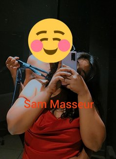 Sam Masseur - Male మసాజ్ in New Delhi Photo 1 of 7