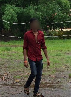 Young Elite Bull - Male escort in Mumbai Photo 1 of 5