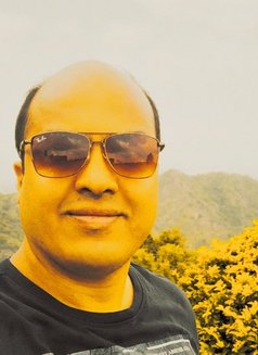 Roccomumbai - Male escort in Mumbai Photo 9 of 12