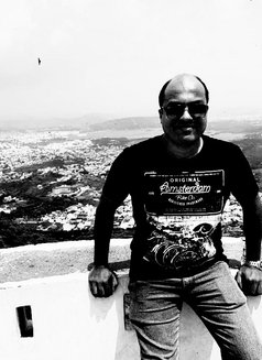 Roccomumbai - Male escort in Mumbai Photo 12 of 12