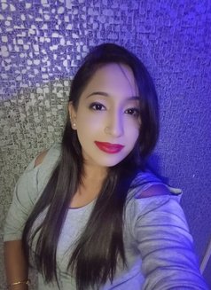 Simi Singh - escort in Kolkata Photo 1 of 3