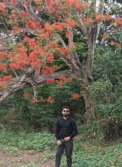 Arcenic - Male escort in Kolkata Photo 1 of 1
