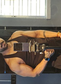 Raone - Male escort in Kolkata Photo 5 of 9