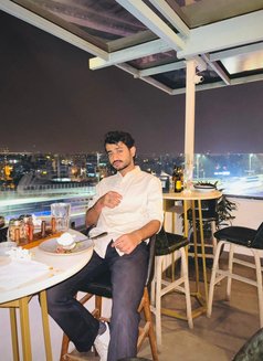 Alex H - Male escort in Bangalore Photo 2 of 2