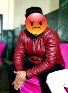 Deep - Male escort in Gurgaon Photo 2 of 3