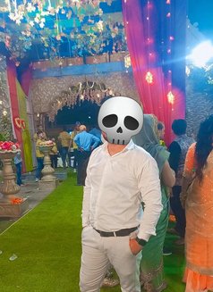 Deep - Male escort in Gurgaon Photo 3 of 3