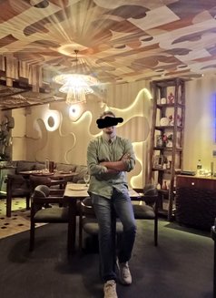 Sunny - Male escort in Gurgaon Photo 2 of 2