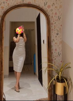 Kavya - escort in New Delhi Photo 4 of 4