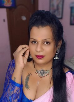 Tranny Nisha Chennai - Transsexual escort in Chennai Photo 1 of 4