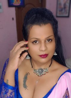 Tranny Nisha Chennai - Transsexual escort in Chennai Photo 4 of 4