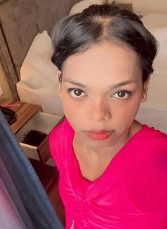 Arohi - Transsexual escort in New Delhi Photo 4 of 7