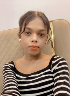 Arohi - Transsexual escort in New Delhi Photo 5 of 7