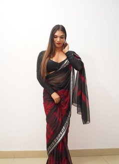 Samaira Singh - Transsexual escort in New Delhi Photo 1 of 6
