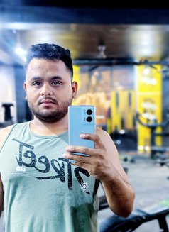 Logan - Male escort in Gurgaon Photo 6 of 7