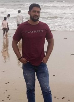 Maddy - Male escort in Mumbai Photo 1 of 1