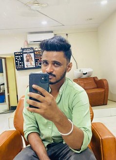 Mr Strange - Male escort in Hyderabad Photo 1 of 3