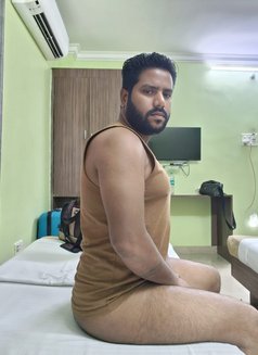 Manpreet Chopra - Male escort in Kolkata Photo 1 of 9