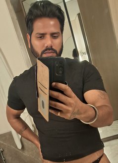 Manpreet Chopra - Male escort in Kolkata Photo 3 of 9